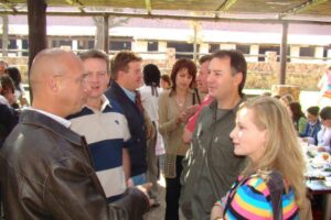 2008 056